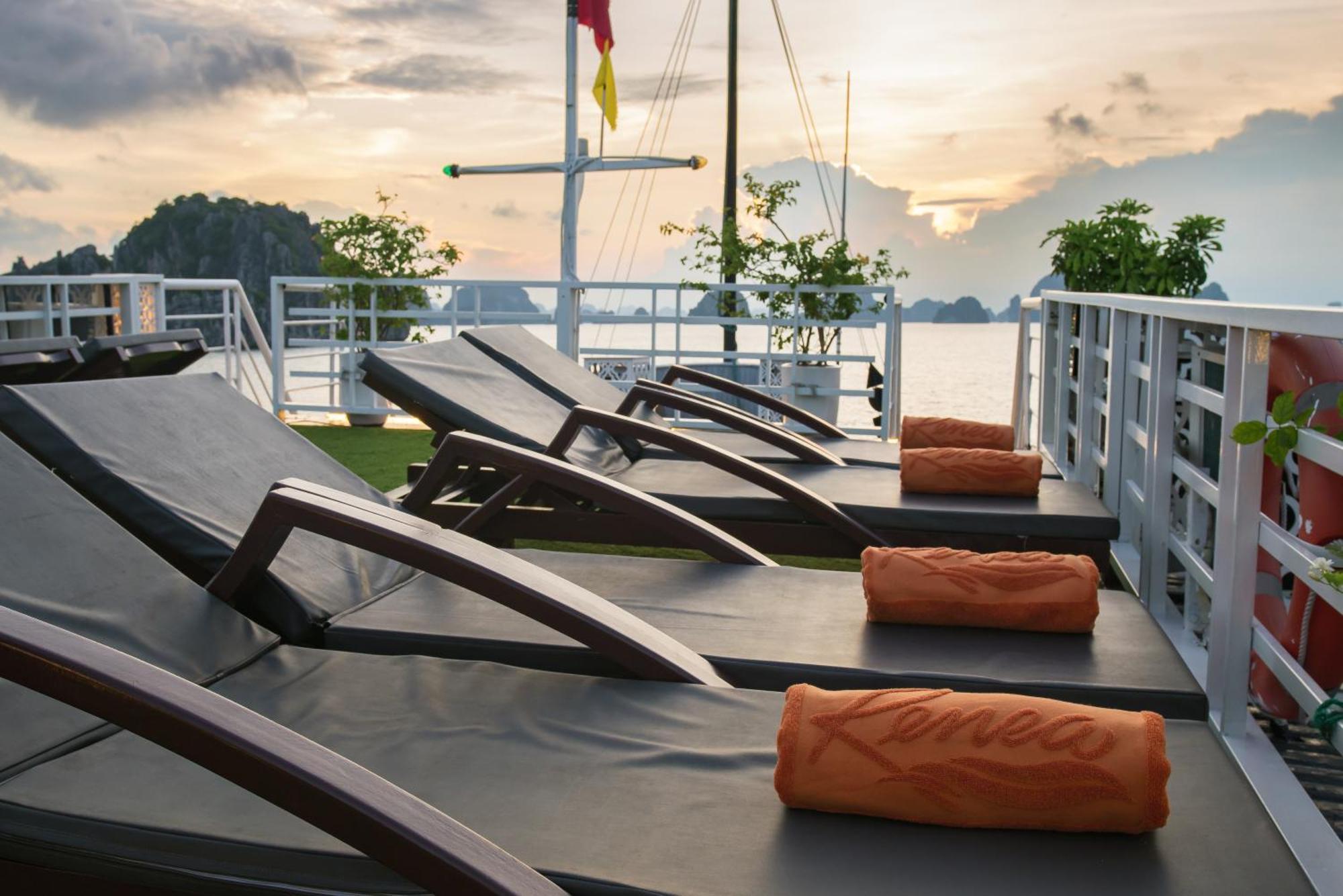 Hotel Renea Cruises Halong Ha Long Zewnętrze zdjęcie