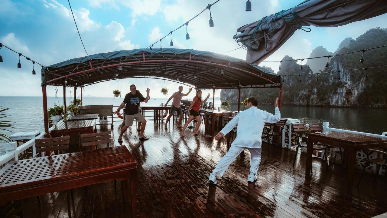 Hotel Renea Cruises Halong Ha Long Zewnętrze zdjęcie