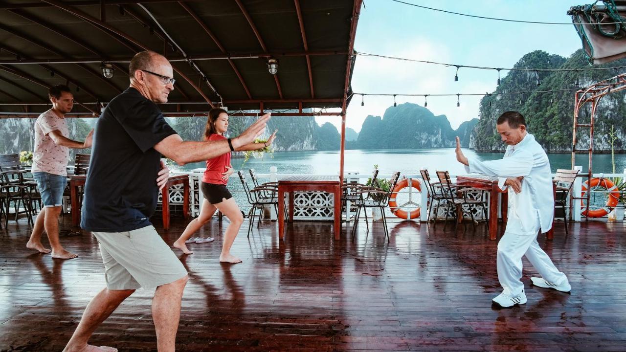 Hotel Renea Cruises Halong Ha Long Zewnętrze zdjęcie