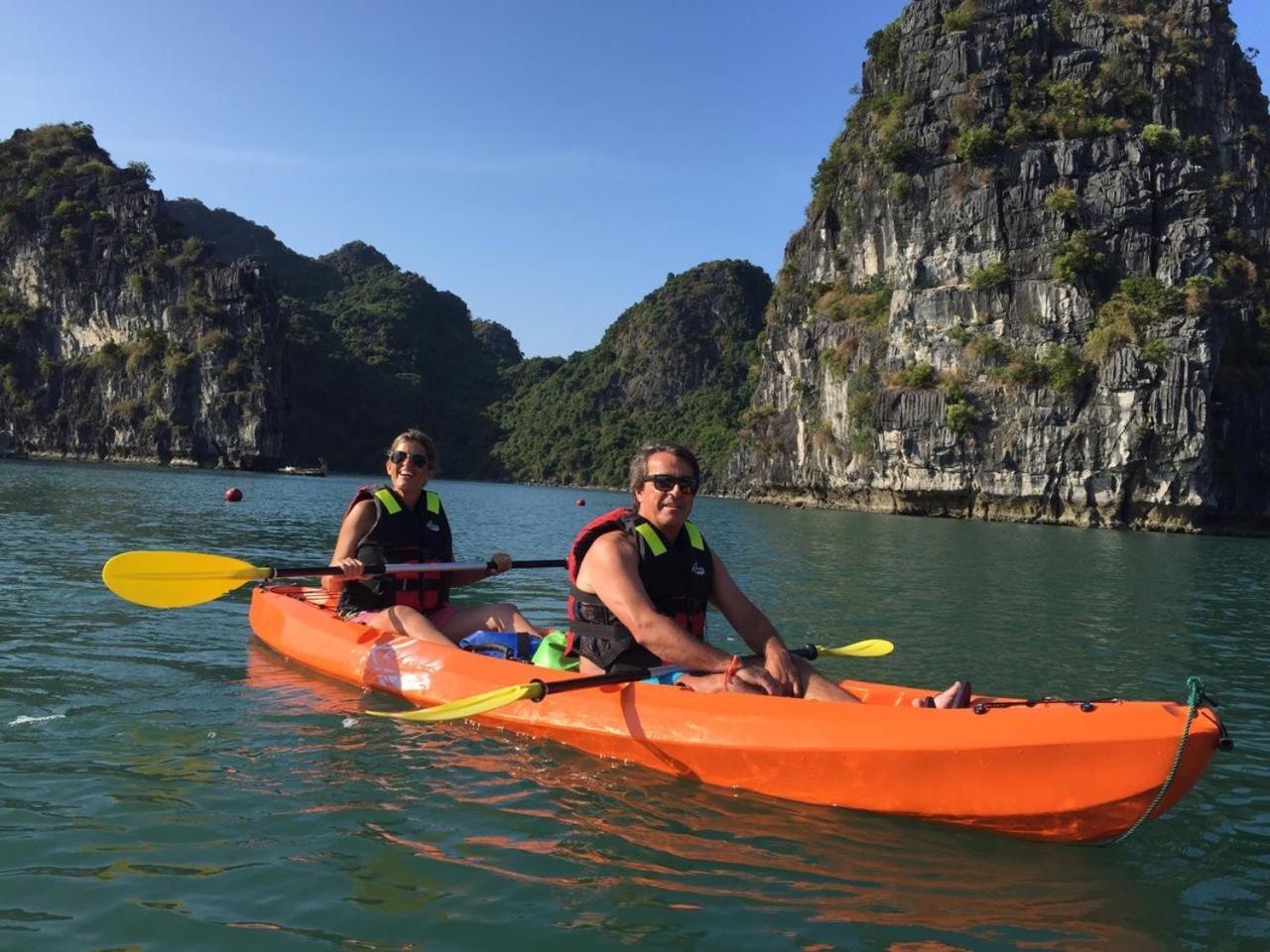 Hotel Renea Cruises Halong Ha Long Zewnętrze zdjęcie
