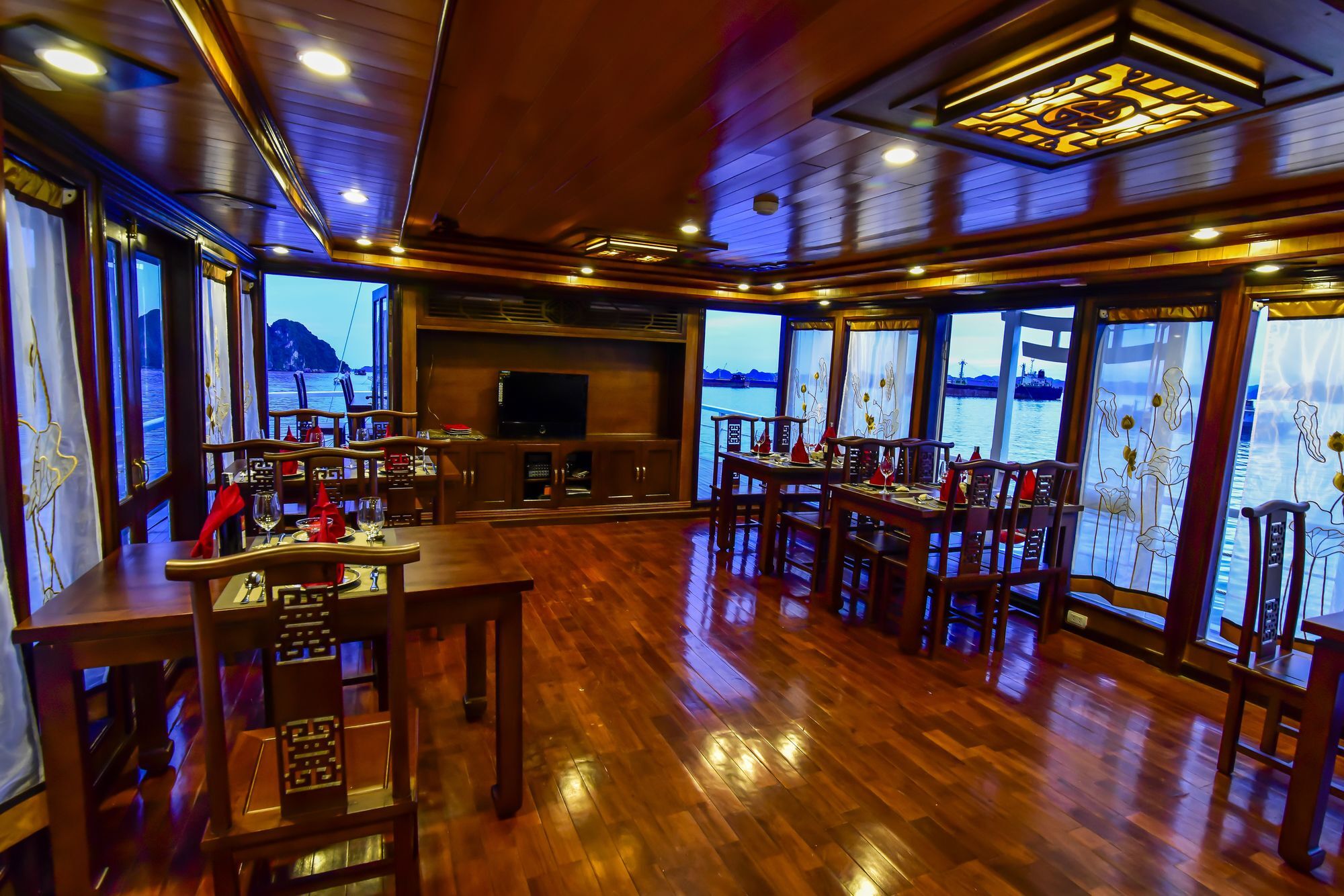 Hotel Renea Cruises Halong Ha Long Zewnętrze zdjęcie